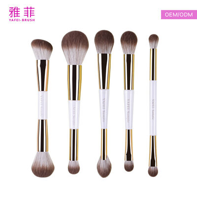 Medium Tongue-Shaped Classic Sable Hair Blending Brush, OEM/ODM Services Available-Product Code: 16