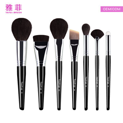 Custom Logo Makeup Brush Set Medium Tongue Shaped Classic Sable Hair Blending Brush With Leather Package